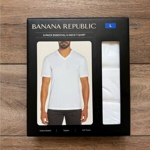 NEW Banana Republic V Neck 3-Pack